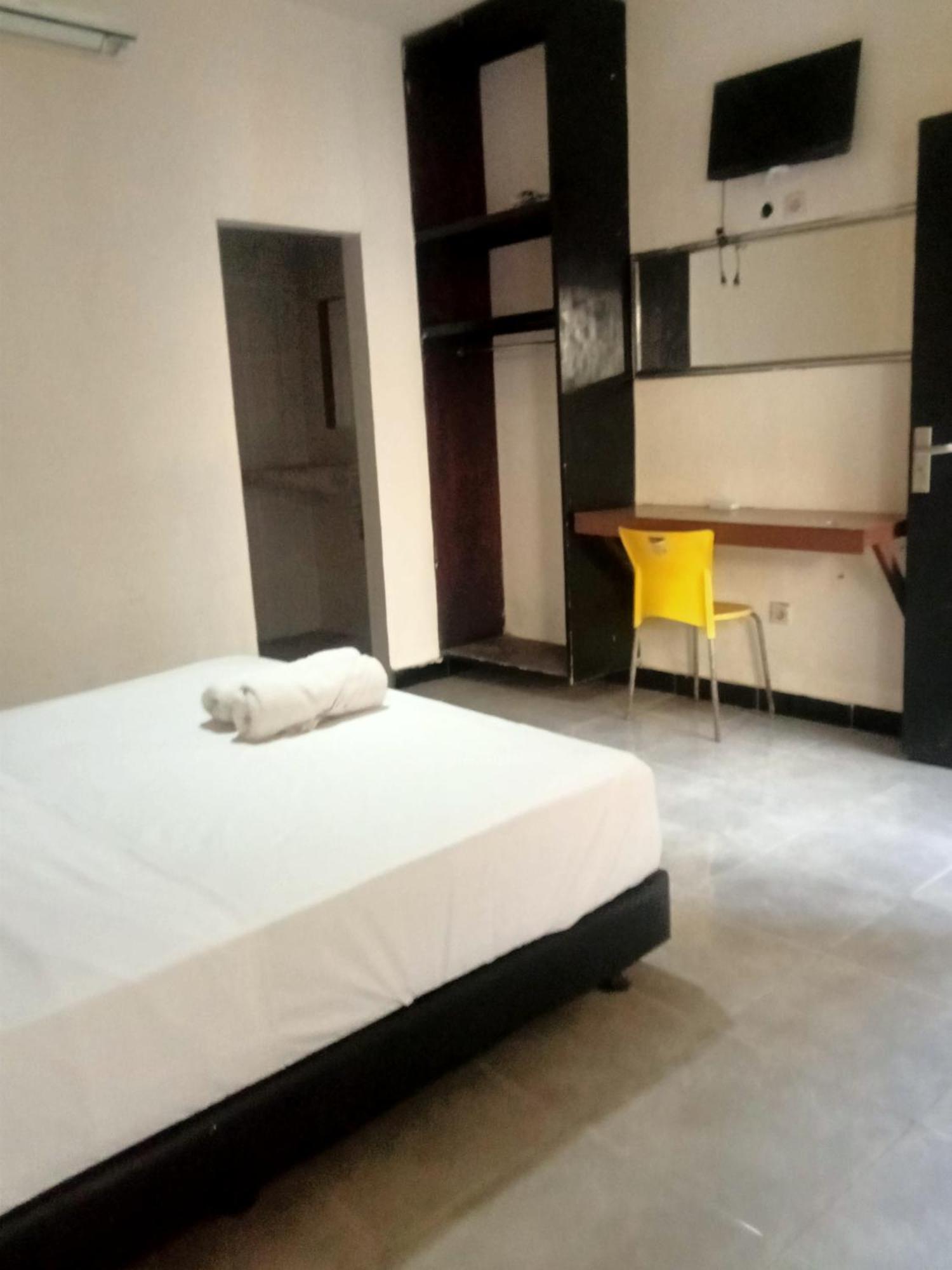 Vico Wisma tamu 3*