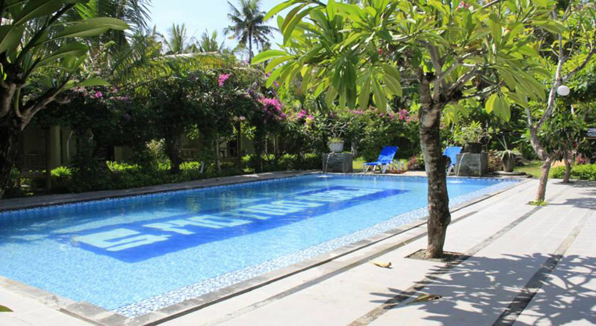 Vico Wisma tamu 3*